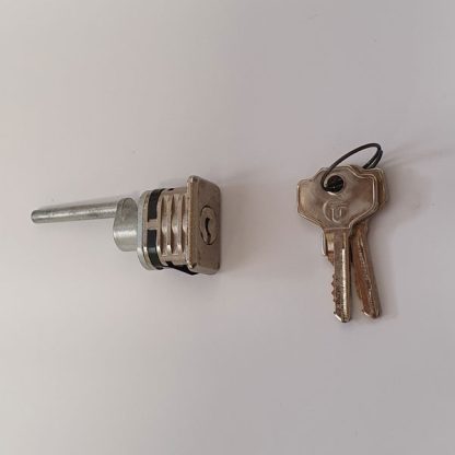 P-1211 serratura per cassettiere con nottolino fisso a lamelle