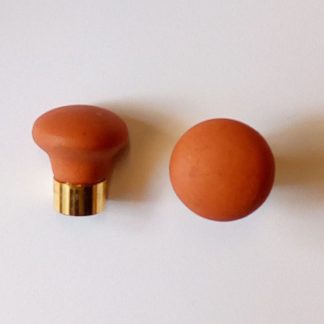 200 pomolo in terra cotta  **** € 1,00****