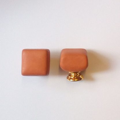 211/A pomolo in terra cotta ****€ 1,00****